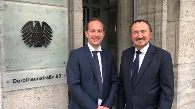 Kaspar Stange und Manfred Todtenhausen, MdB, in Berlin